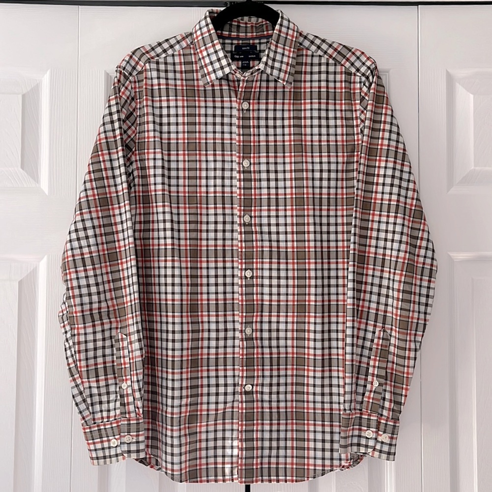 Men’s GAP Slim Fit Button Down Shirt